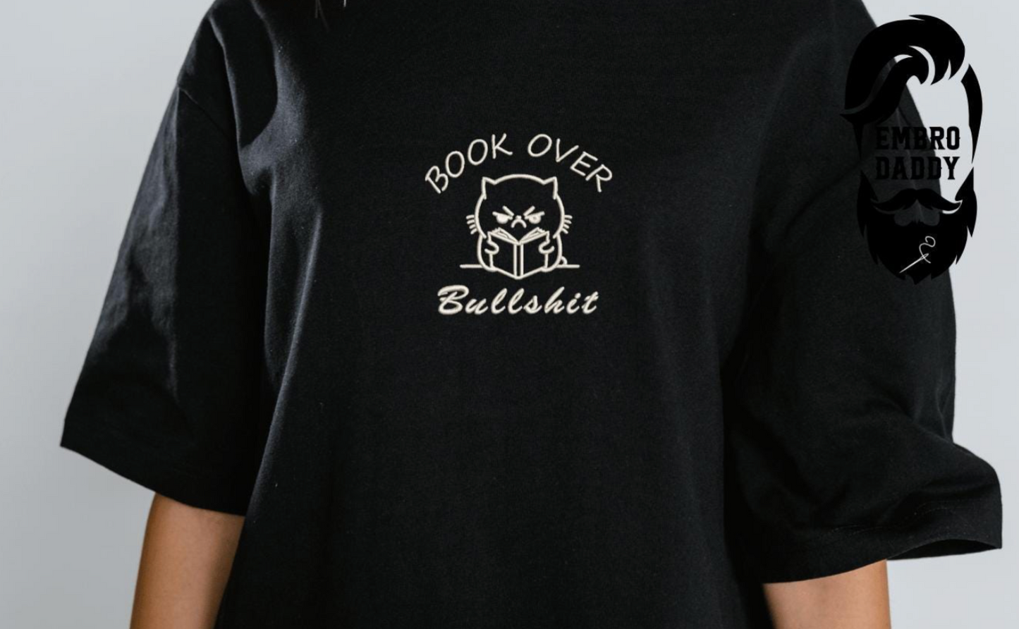 Machine Embroidery files, book over bullshit, freebies, Funny Cat Design, bookish Cat, PES, DST, xxx, hus & more