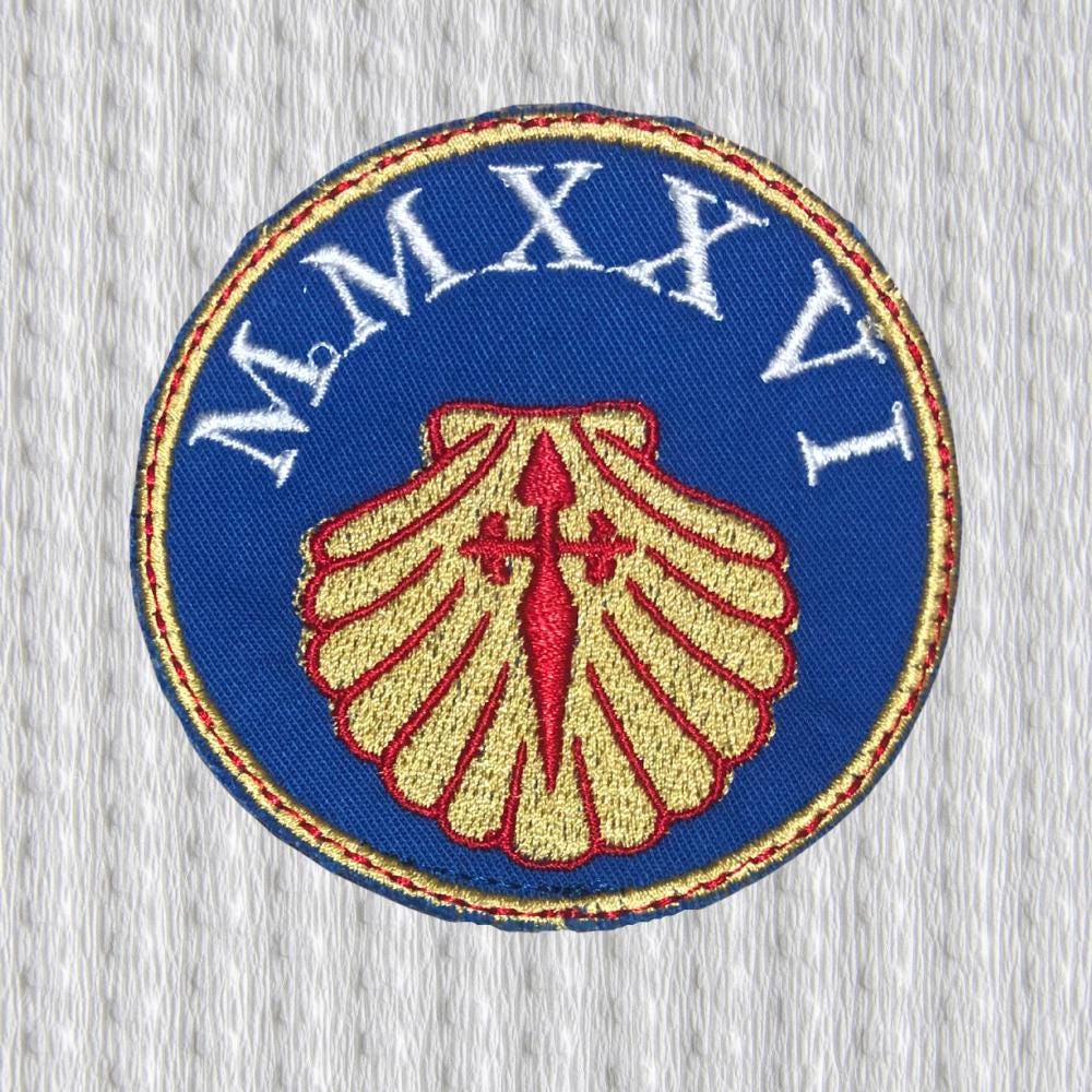 Embroidered 2026 Camino Shell Patch – “MMXXVI” Roman Numerals – Pilgrimage Badge for Backpacks, Jackets & Gear