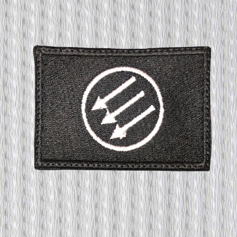 Three Arrows, Flag Embroidered Patch, anti-fascist, social democratic and socialist - Iron-On/Sew-On Badge