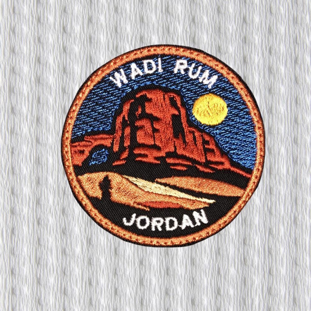Wadi Rum Patch – Jordan Desert Embroidered Badge – Middle East Travel Patch – Sandstone Trek Souvenir – Adventure Jacket Backpack Patch