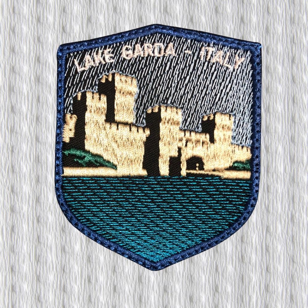 Lake Garda Italy Embroidered Patch – Scaliger Castle of Sirmione, Shield-Shaped Travel Souvenir Badge