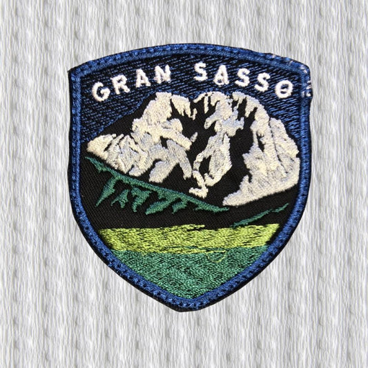 Gran Sasso Patch – Corno Grande Embroidered Badge – Italy Mountain Hiking Souvenir – Abruzzo Trekking Patch – Apennines Gift