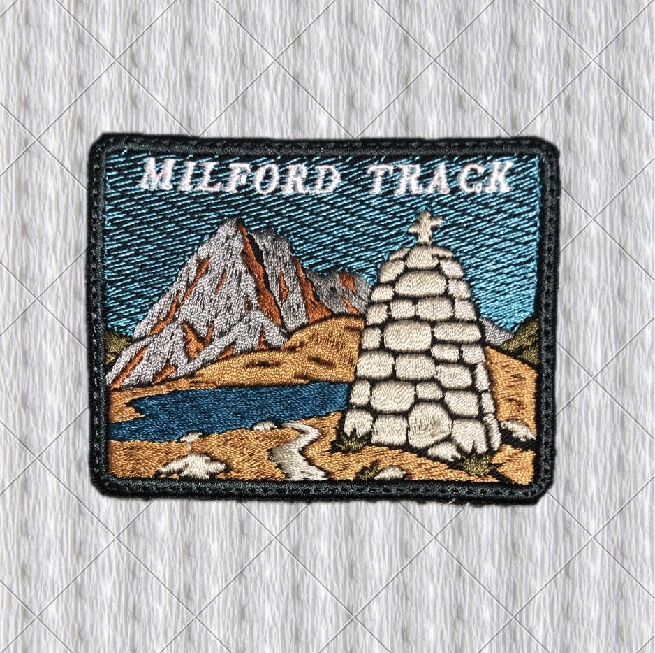 Milford Track Patch, New Zealand Hiking Patch, Fiordland Trekking Badge, Mountain Trail Souvenir, Outdoor Backpack Patch