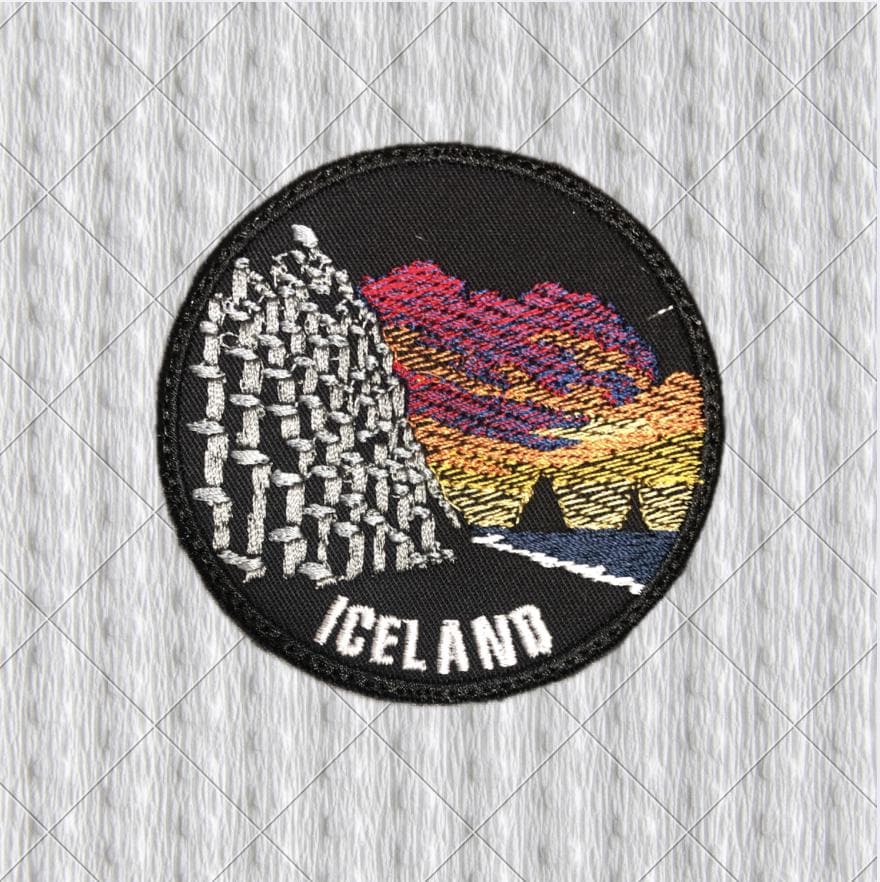 Embroidered Iceland Patch – Reynisfjara Black Sand Beach – 80 mm Travel Patch with Basalt Columns and Sunset