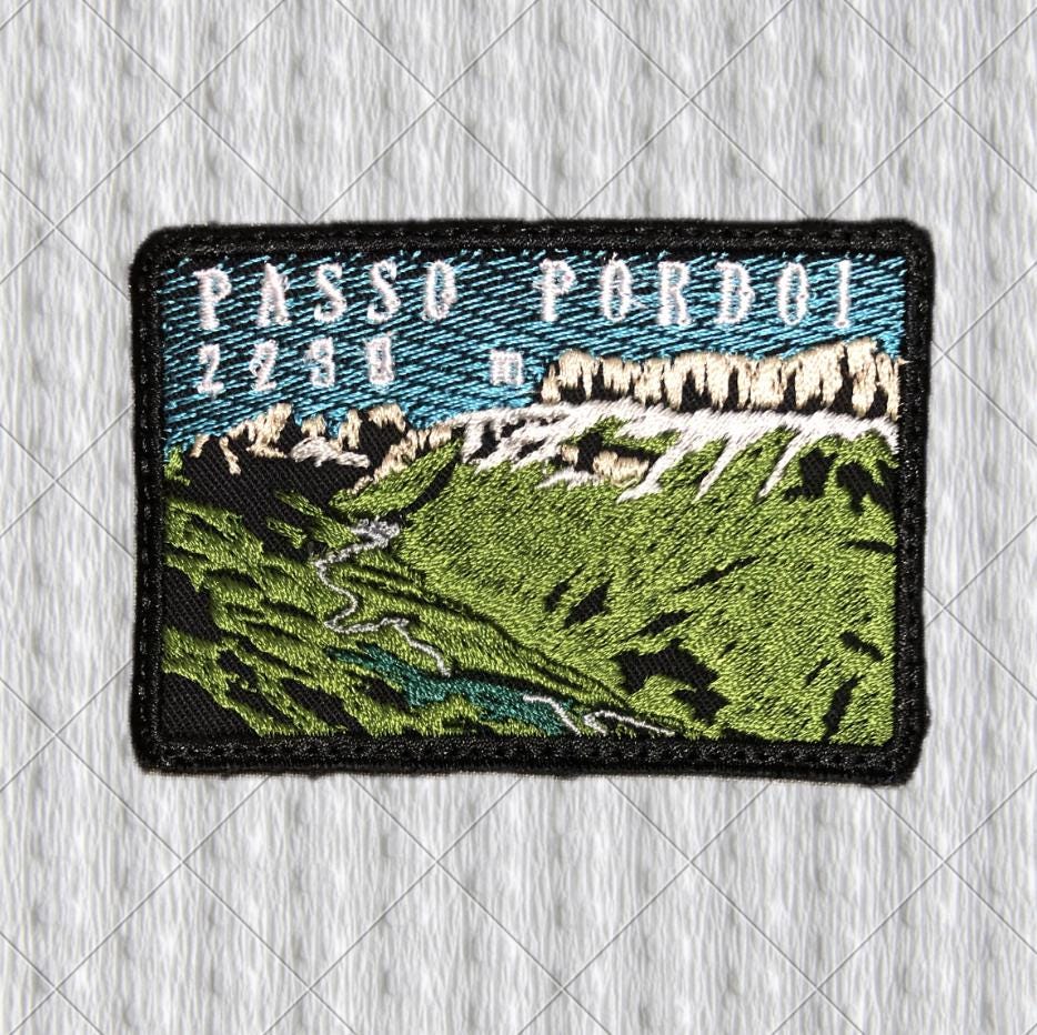 Passo Pordoi 2239 m Embroidered Patch – Italian Dolomites Mountain Badge – Hiking, Cycling and Travel Souvenir Patch