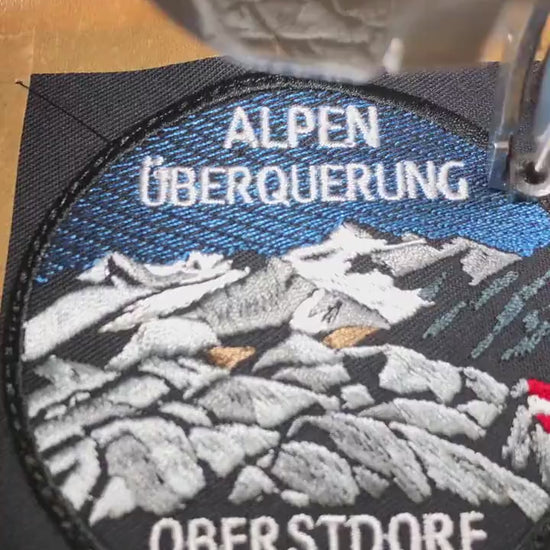 Oberstdorf Meran Embroidered Patch – Alpenüberquerung – Similaun Mountain – Alpine Hiking Souvenir – 80 mm